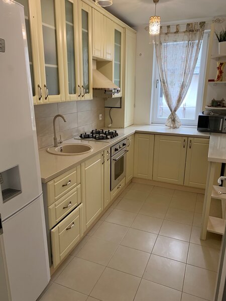 Bragadiru, Leroy, Ilfov,